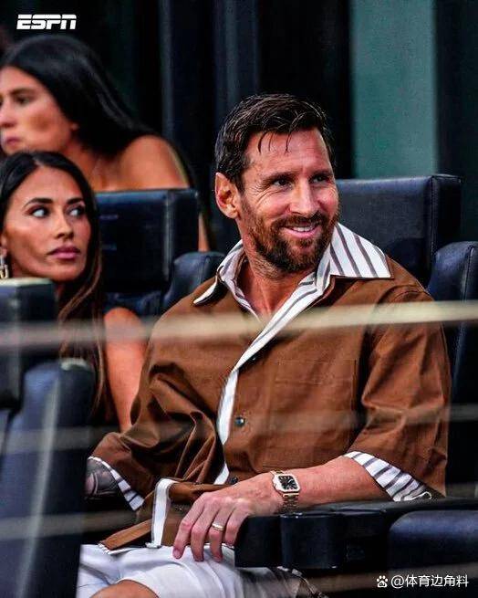 梅西37次小组赛全胜封神！C罗3次出局对比：什么叫“小组赛绝缘体”？